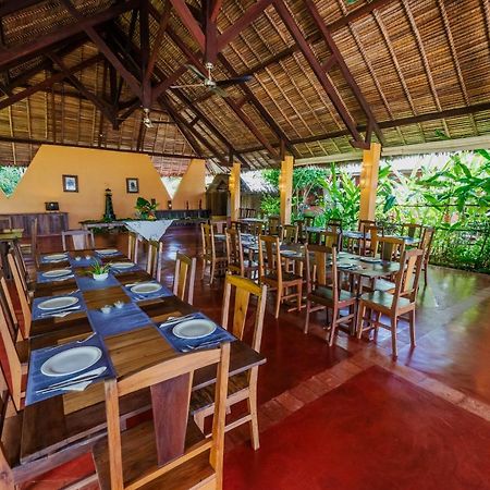 Sakatia Lodge Ampasimena Kültér fotó