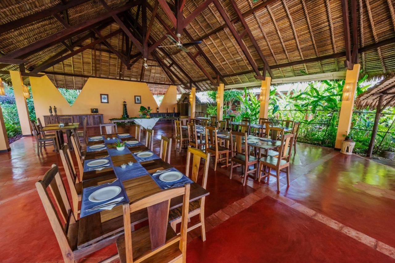 Sakatia Lodge Ampasimena Kültér fotó
